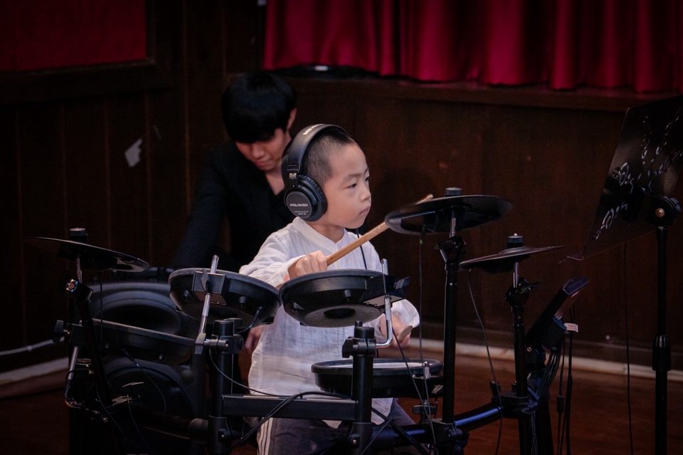Drums class 8